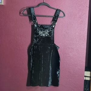 NWO Tags Hot Topic Pinafore